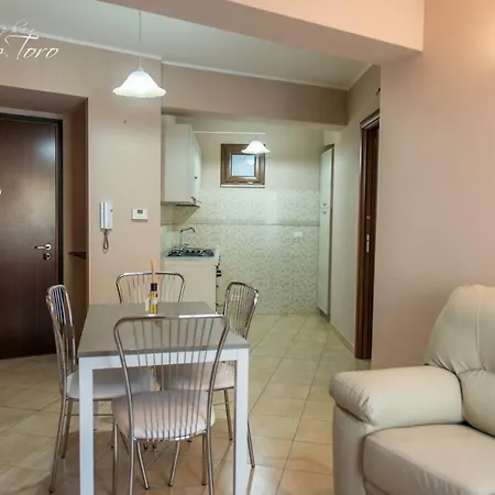 דירה Casa Sofia Vacanze A מונטאלבאנו אליקונה
