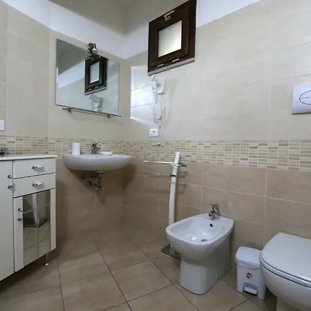 דירה Casa Sofia Vacanze A מונטאלבאנו אליקונה